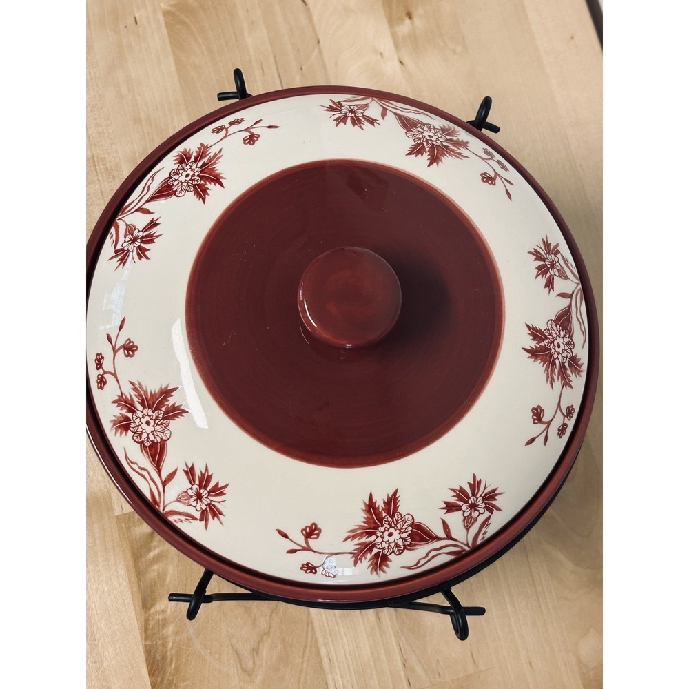 Temptations by Tara Cranberry Toile Round Baker 2qt Lid Wire Rack Trivet Cottage - Picture 14 of 14